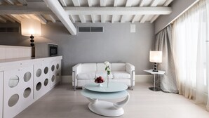 Living area - Cavalieri Palace Luxury Residences (Florence)