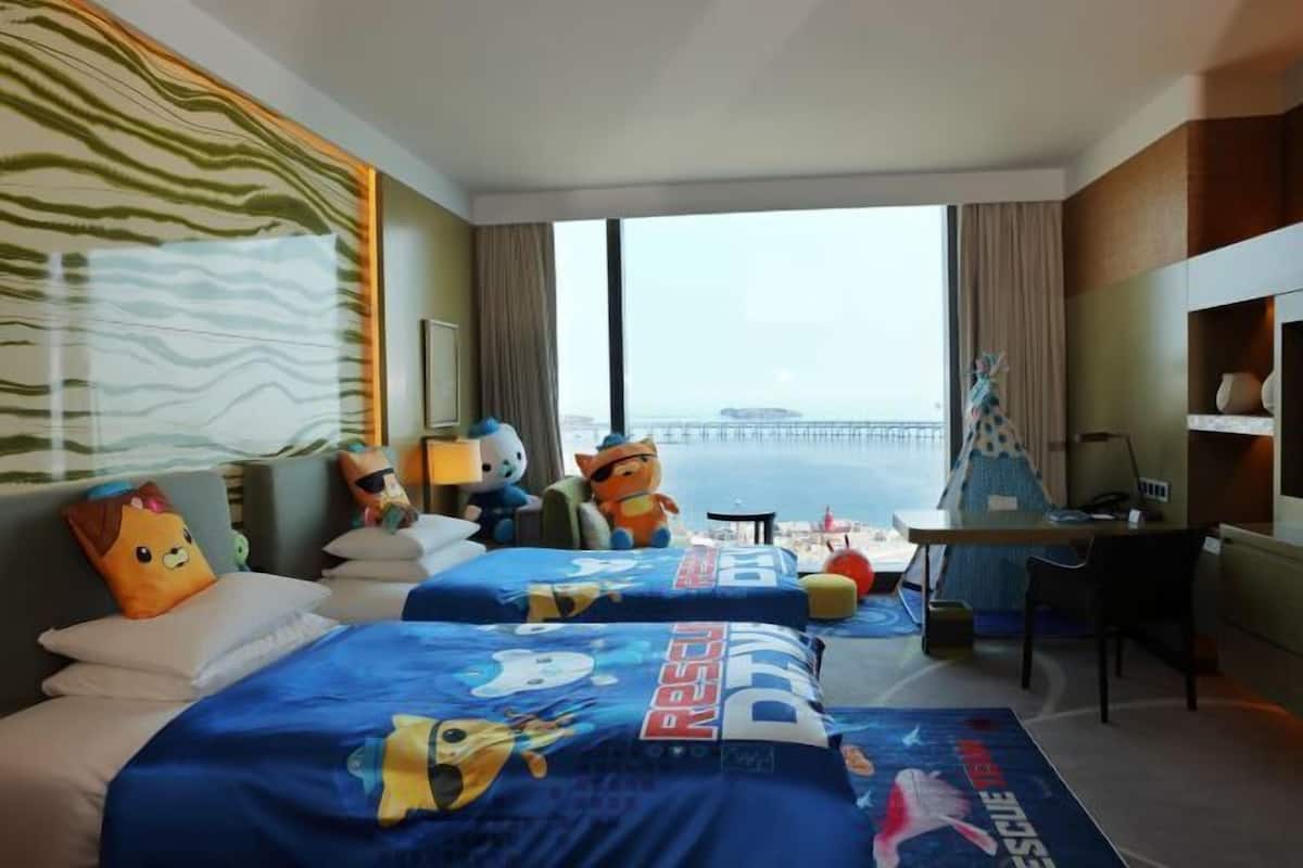 In-room safe, soundproofing, rollaway beds, free WiFi