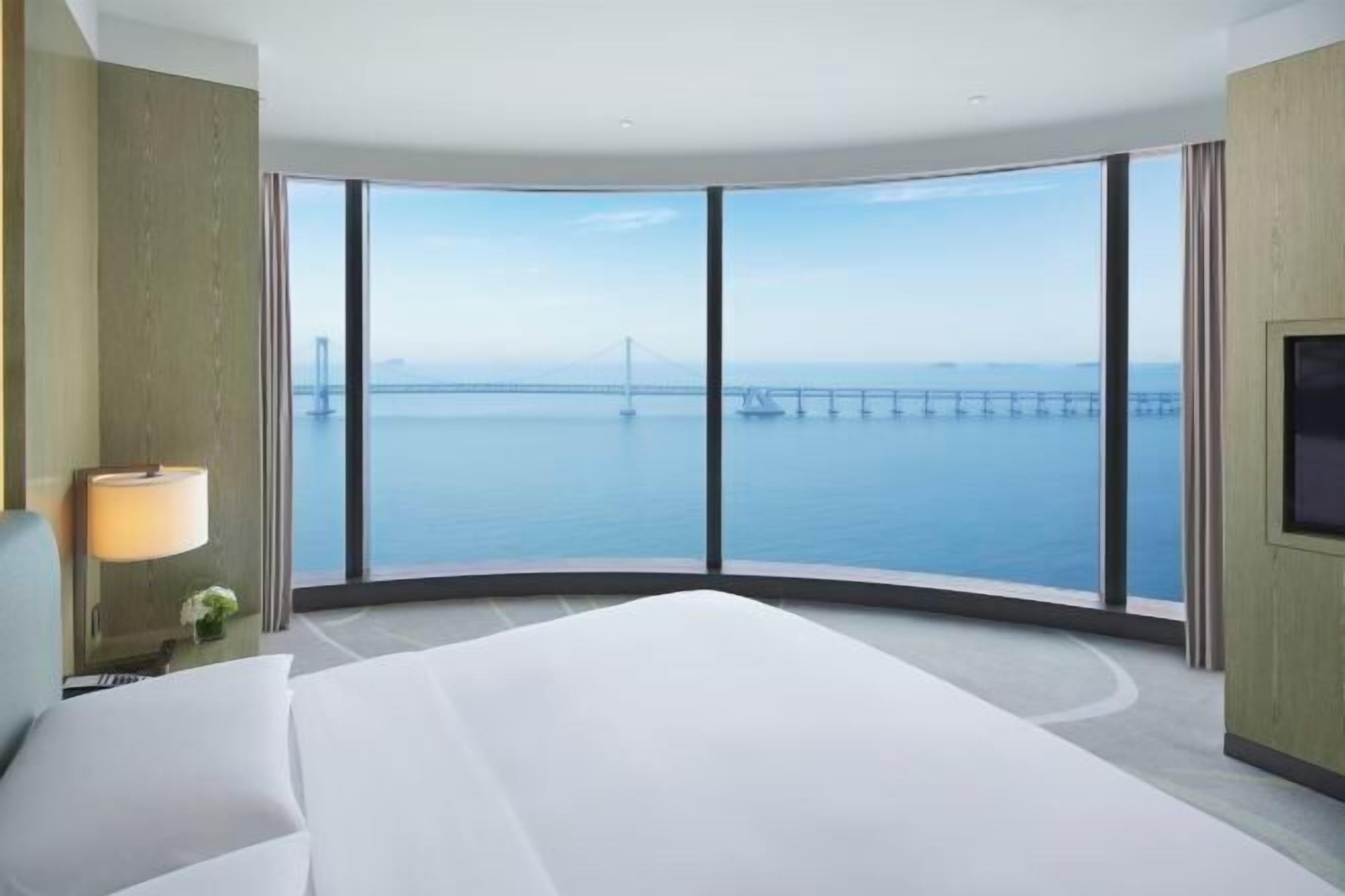 In-room safe, soundproofing, rollaway beds, free WiFi