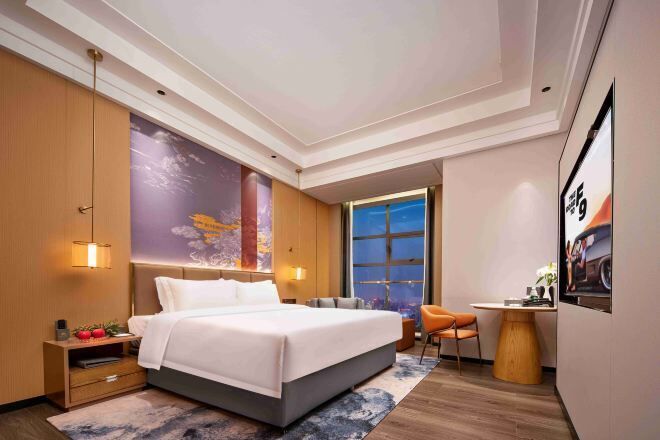 Minibar, Zimmersafe, Bügeleisen/Bügelbrett, Internetzugang