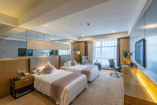 Minibar, in-room safe, iron/ironing board, Internet