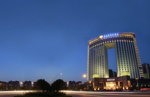 Yuji Royal Grand Hotel