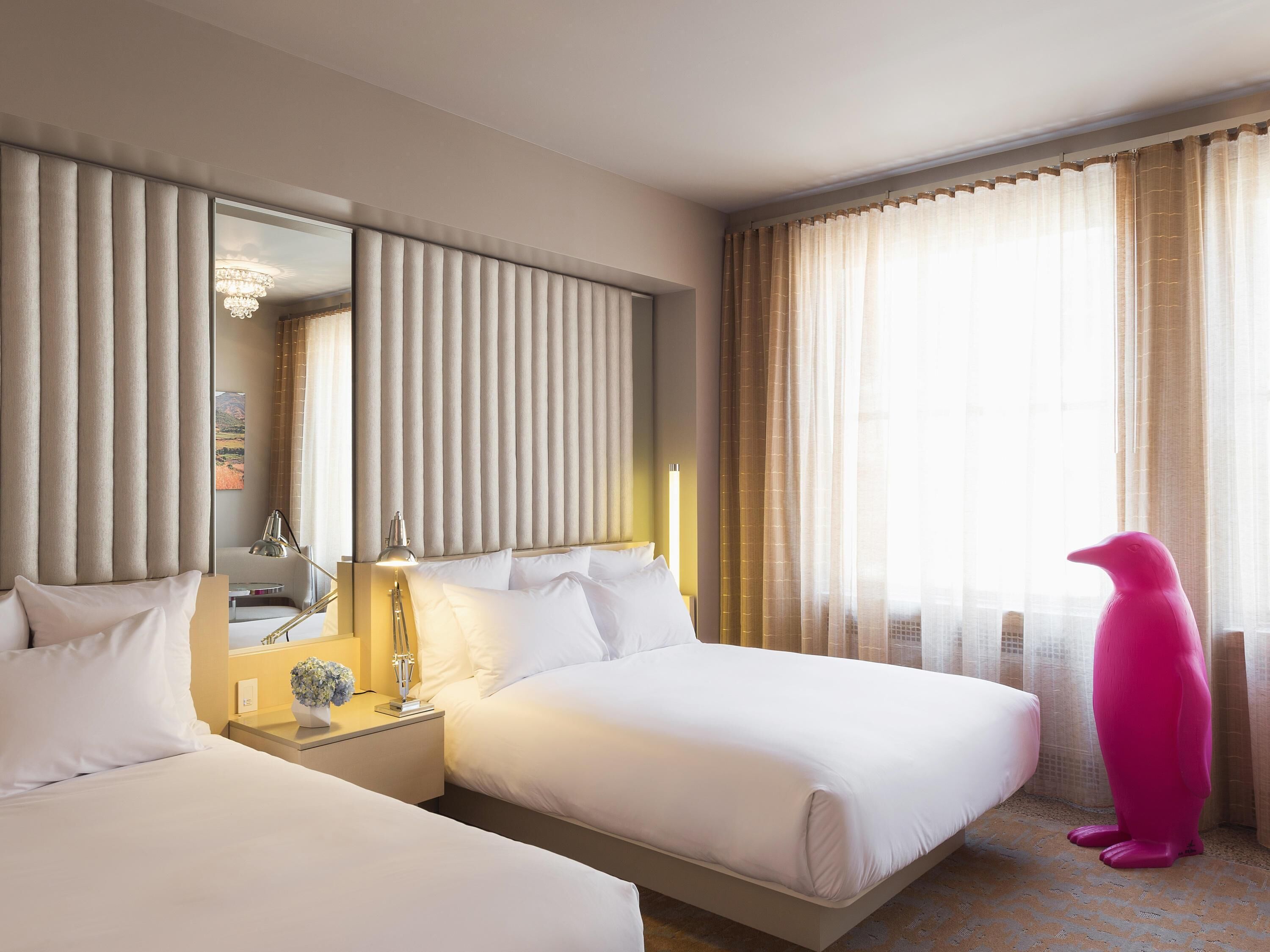 Ropa de cama de alta calidad y minibar 