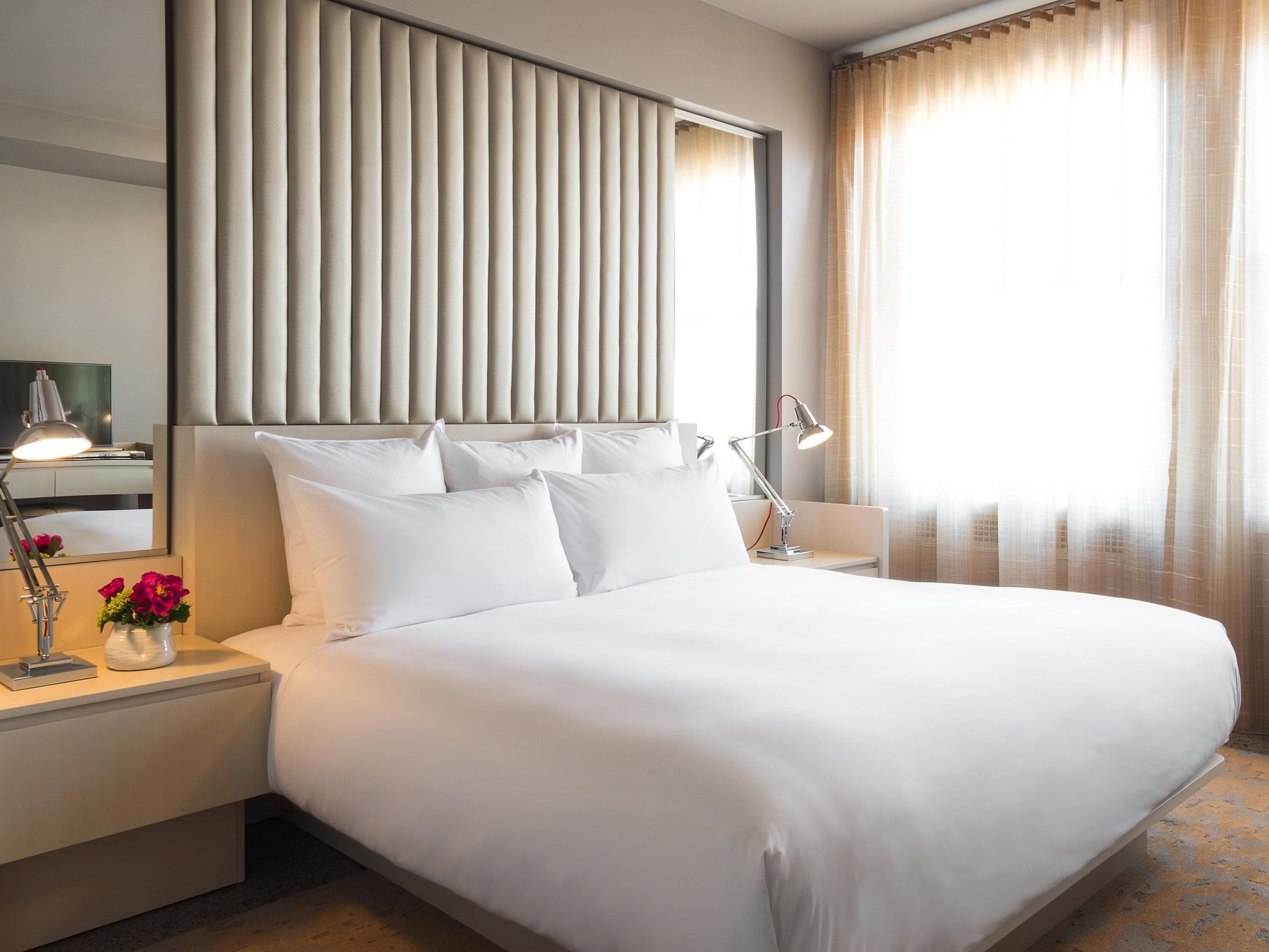 Ropa de cama de alta calidad y minibar 