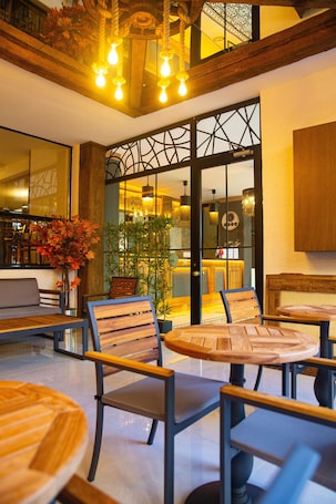 Emirtimes Hotel Kadikoy