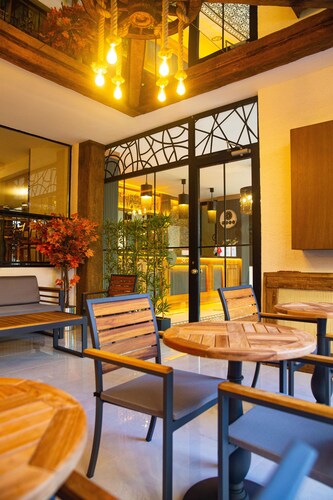 Emirtimes Hotel Kadikoy