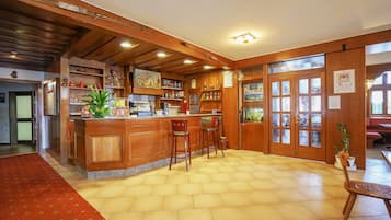 Bar (in der Unterkunft)