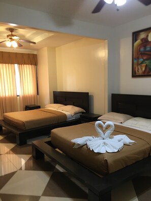 Traditional Room, 2 Queen Beds, Kitchen | Premium bedding, in-room safe, free WiFi, bed sheets - Aparta Hotel Roma II (Santo Domingo)