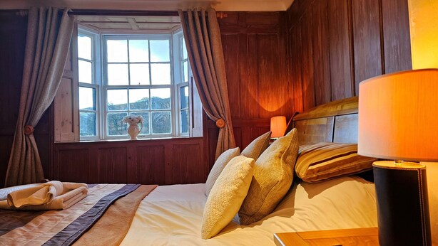 Unclassified image, 1 of 46, button - Simonsbath House (Minehead)
