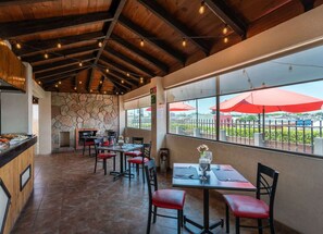 Bar (on property) - Sleep Inn Puebla Centro Histórico (Puebla)