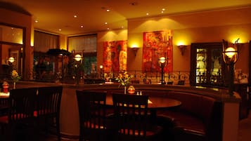 Breakfast, lunch, dinner served; Mediterranean cuisine, sea views