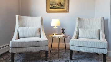 King Deluxe | Bureau, rideaux dâobscurcissement, systĂšme dâinsonorisation