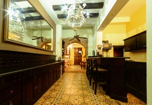 Interior - Casa Naemie (Santo Domingo)