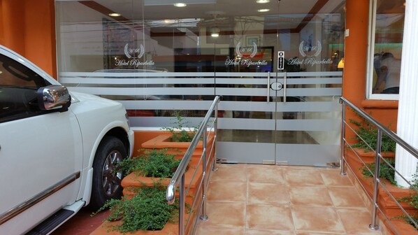 Entrée de l’hébergement