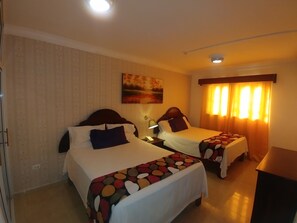 Chambre, 2 grands lits
