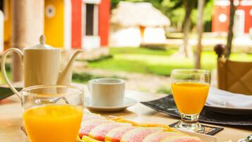 Daily cooked-to-order breakfast for a fee