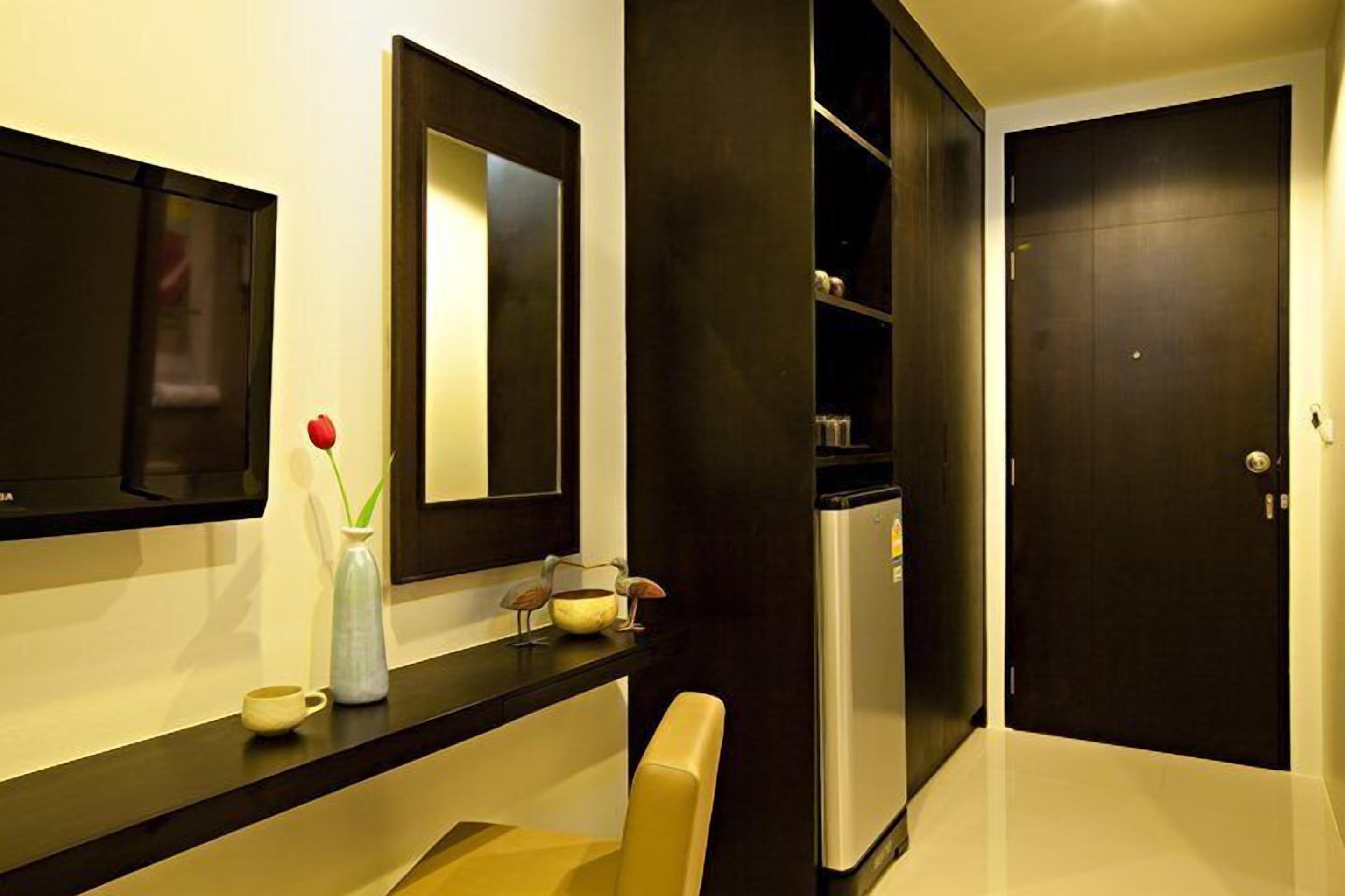 standard room | room amenity