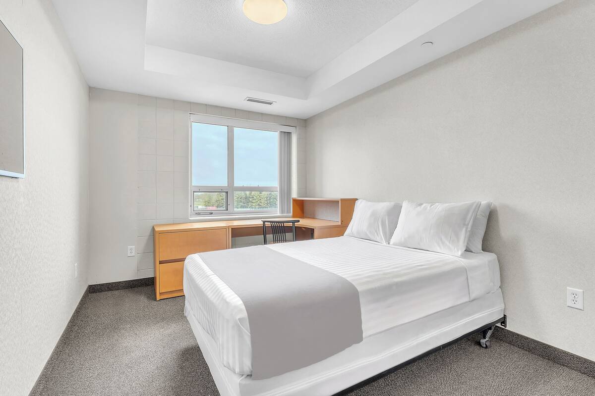 desk, laptop workspace, iron/ironing board, free wifi