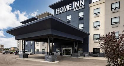 Home Inn and Suites Regina Airport