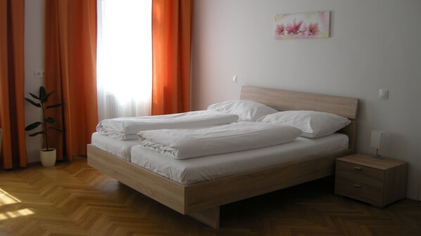 Pillow-top beds, desk, iron/ironing board, free cots/infant beds