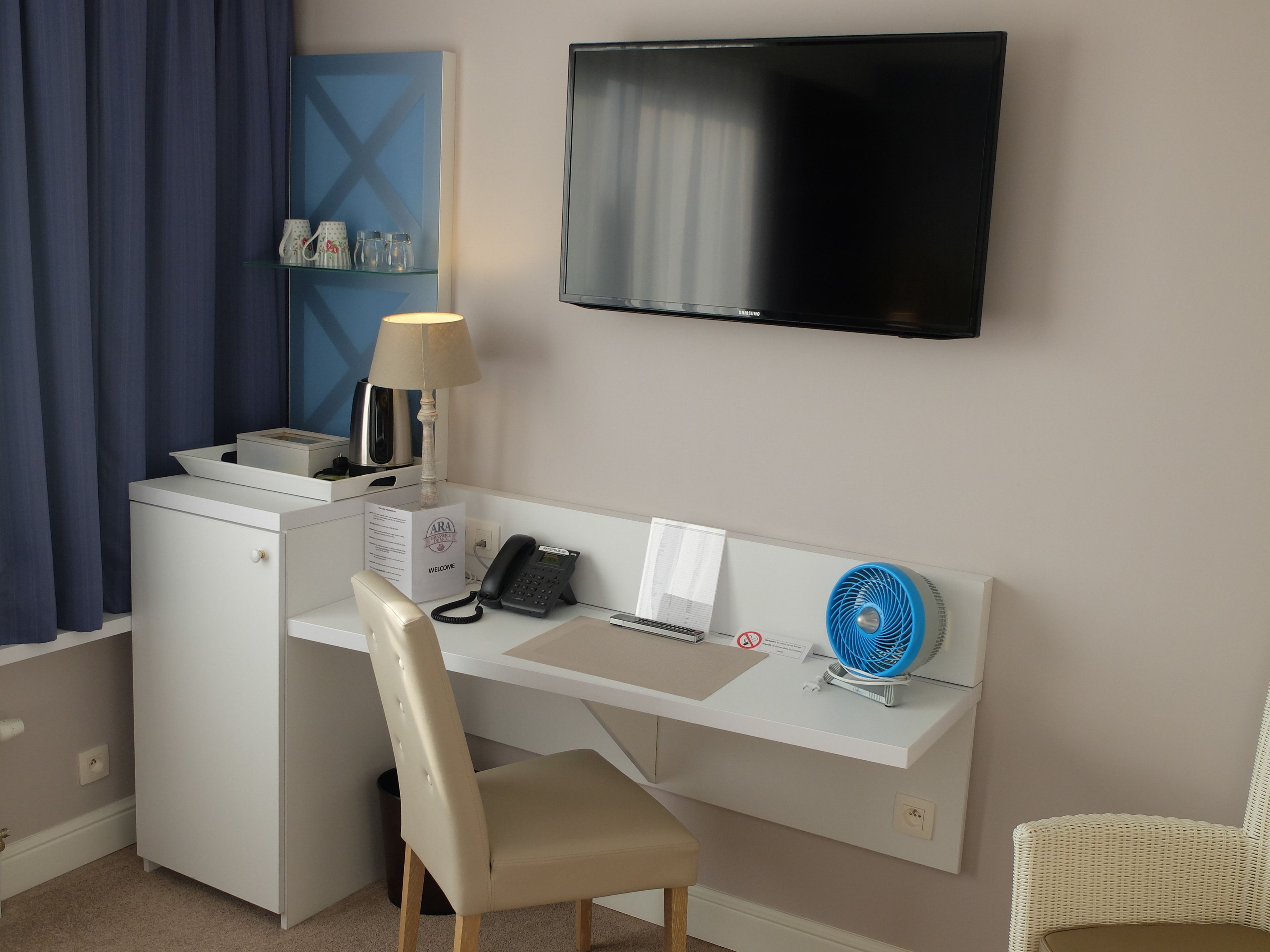 standard room (super promo) | hypo-allergenic bedding, minibar, in-room safe, desk