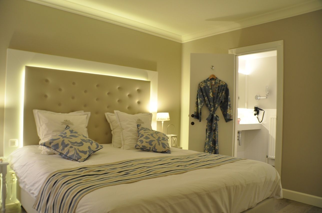 deluxe double room | hypo-allergenic bedding, minibar, in-room safe, desk