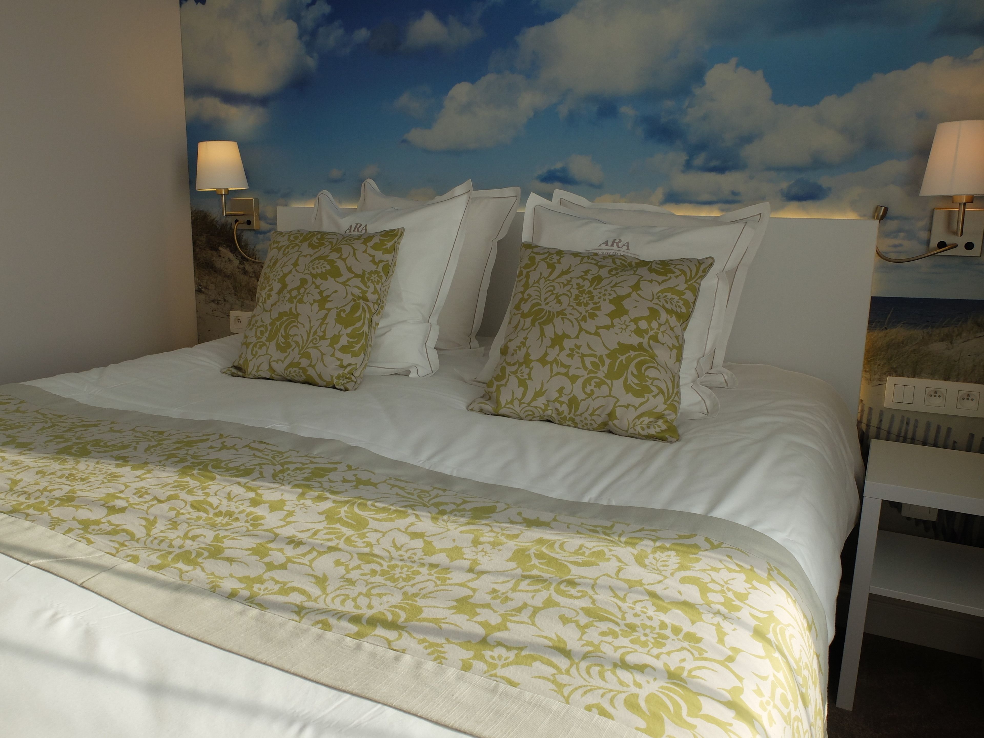 standard room (super promo) | hypo-allergenic bedding, minibar, in-room safe, desk