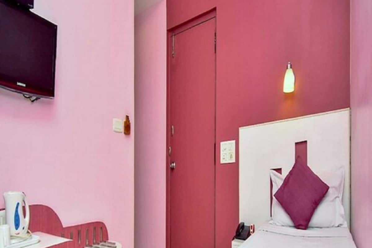 Chambre Simple (With Fan)
