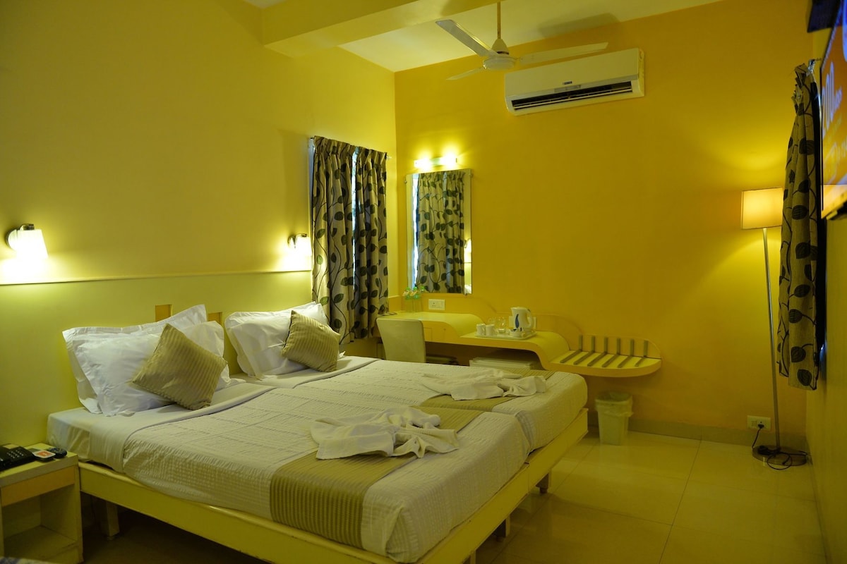 In-room safe, desk, laptop workspace, blackout curtains