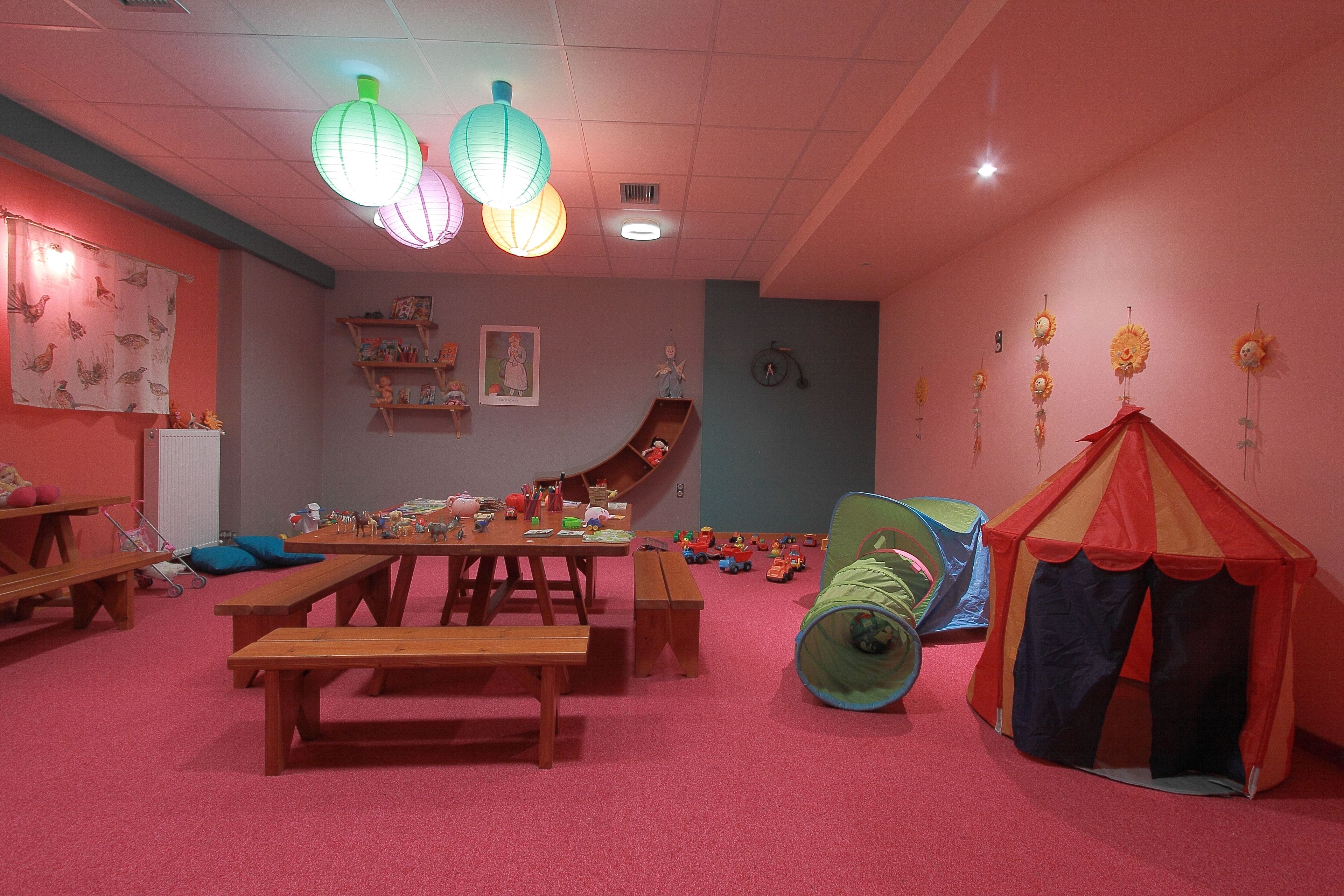 children’s play area – indoor
