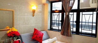 Day And Night Hotel - Hostel