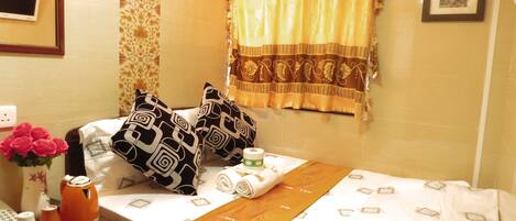 In-room safe, soundproofing, iron/ironing board, WiFi