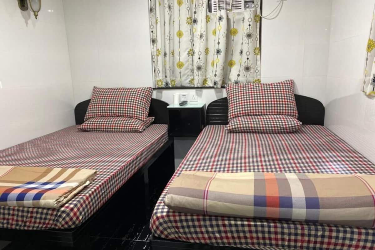 In-room safe, soundproofing, iron/ironing board, WiFi