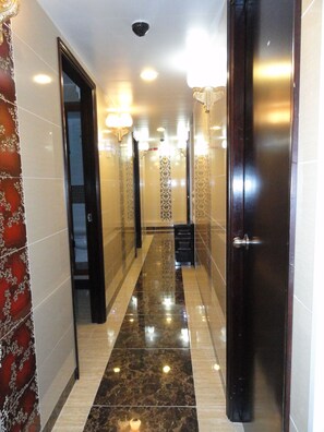 Front of property - Days Hotel HK - Hostel (Kowloon)