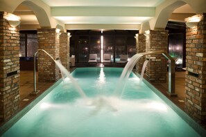 Piscina al coperto