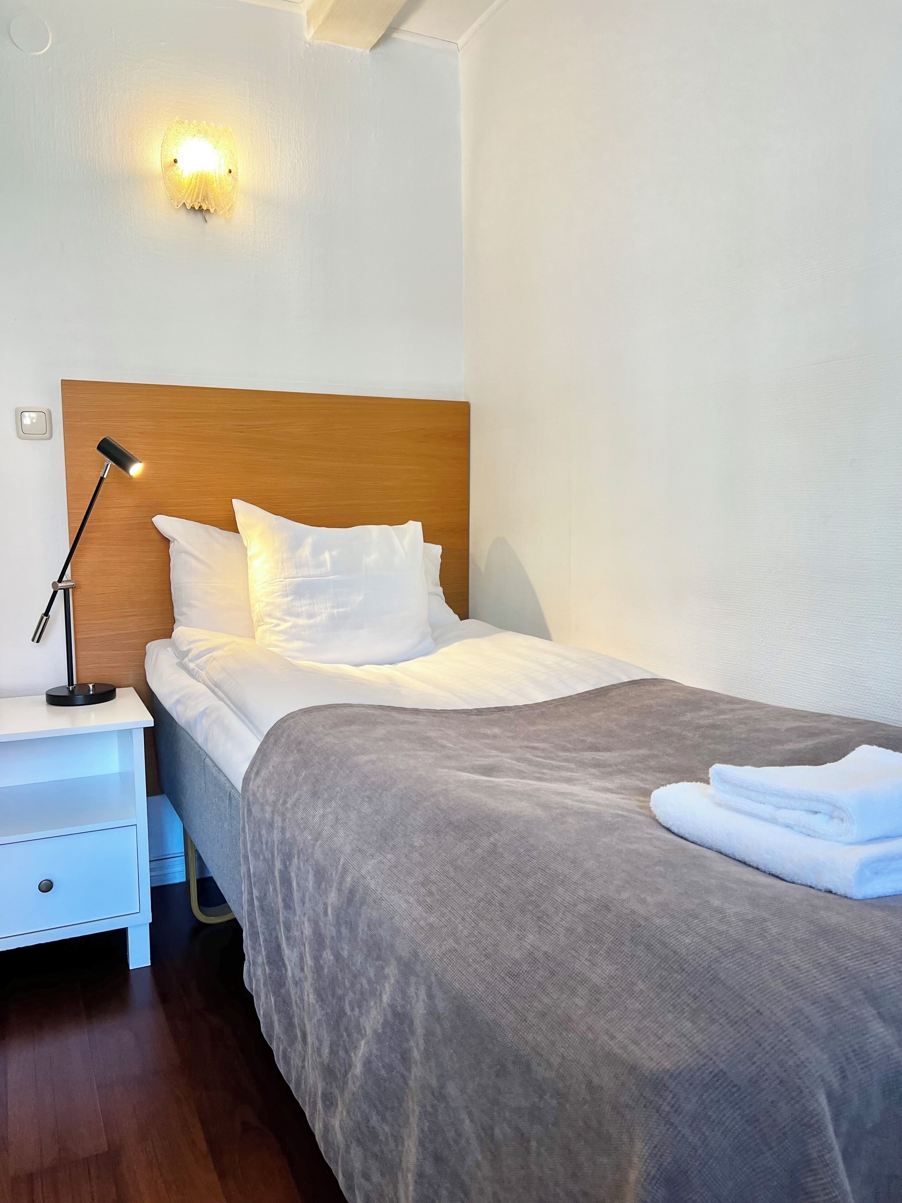 Single Room (with Sofa Bed) | Free WiFi, bed sheets