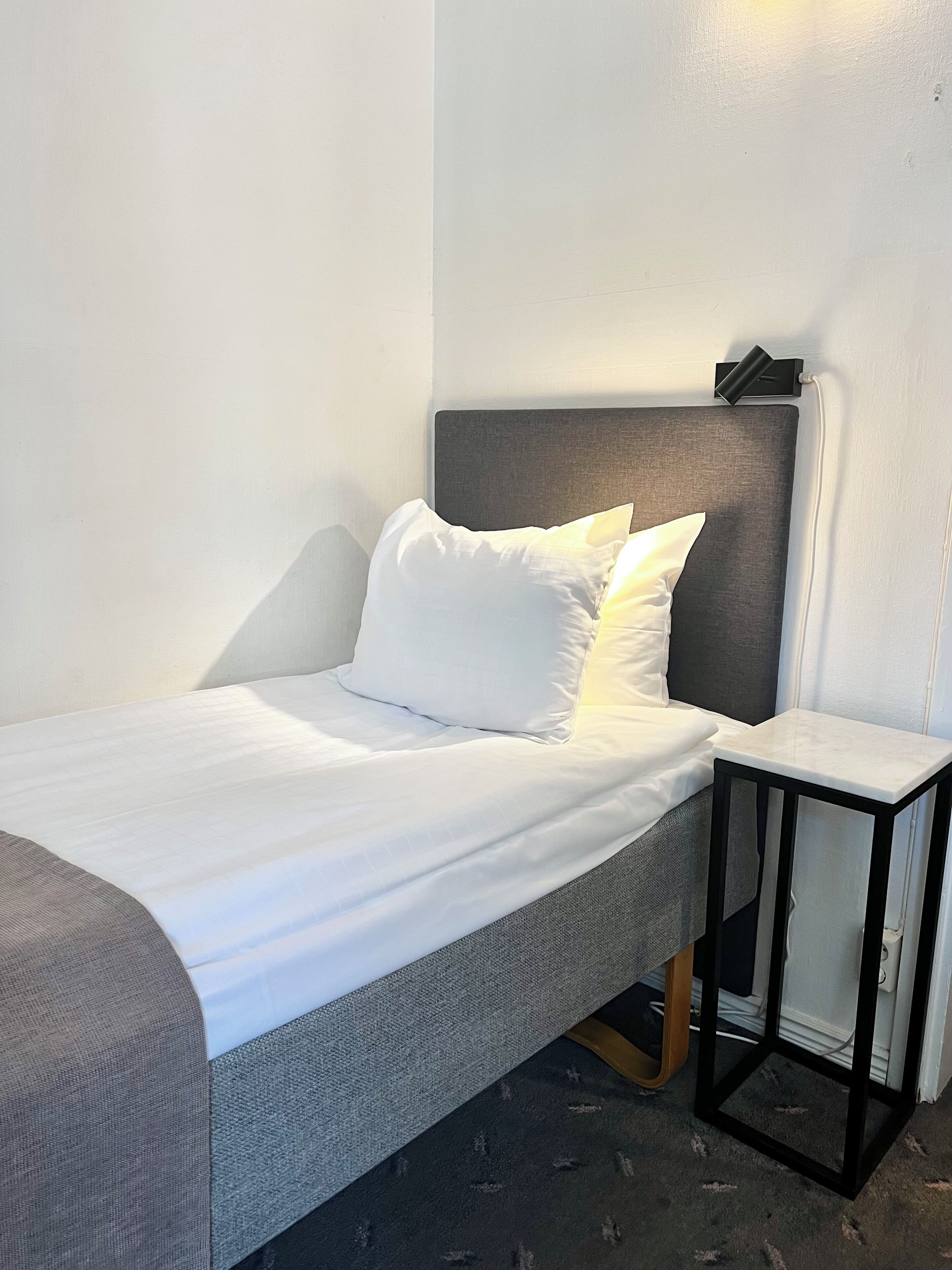 Single Room | Free WiFi, bed sheets