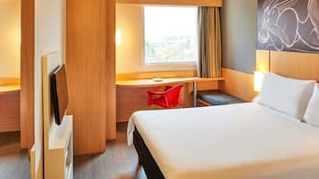 Standard Apartment, 1 Double Bed | Minibar, in-room safe, desk, blackout curtains