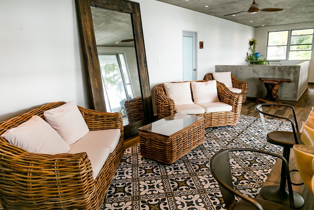 Numero Uno Beach House by null