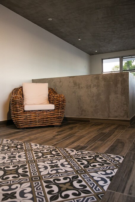 Numero Uno Beach House - Image 118