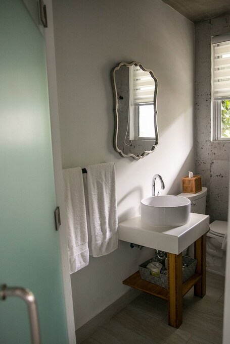 Numero Uno Beach House - Image 129