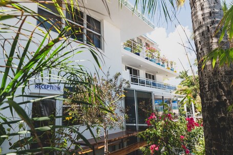 Numero Uno Beach House - Image 84