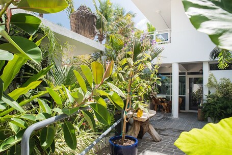 Numero Uno Beach House - Image 78