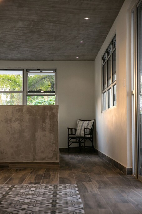 Numero Uno Beach House - Image 115