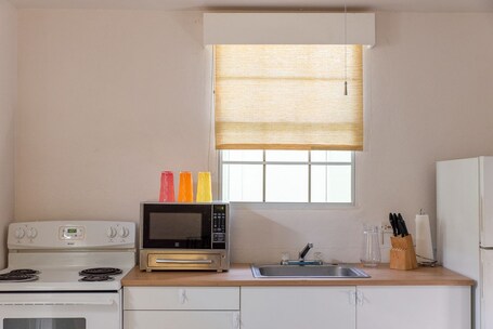 Numero Uno Beach House - Image 34