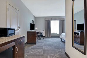 In-room safe, desk, laptop workspace, free WiFi