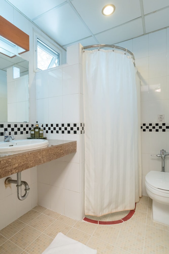 New Siam III Guest House by null