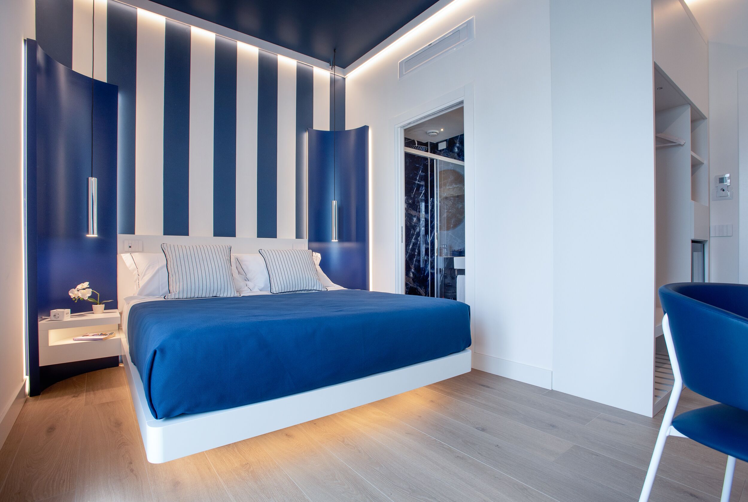 deluxe double room, 1 queen bed, hot tub, garden area | premium bedding, minibar, in-room safe, individually furnished