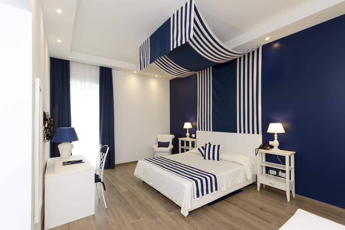 Junior-Suite, 1 King-Bett, Whirlpool