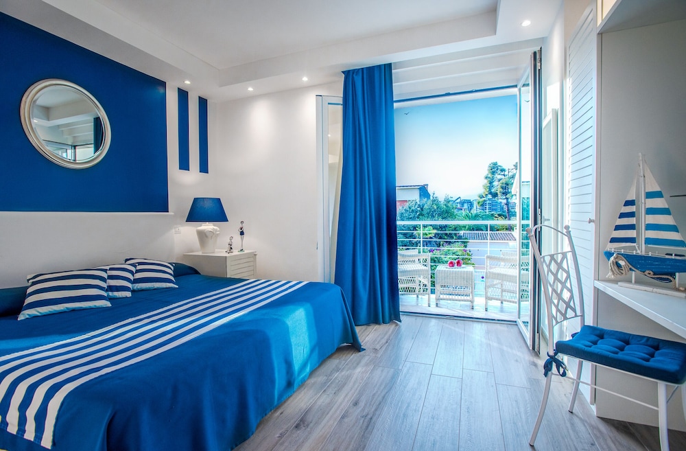 Hotel Nautilus by null